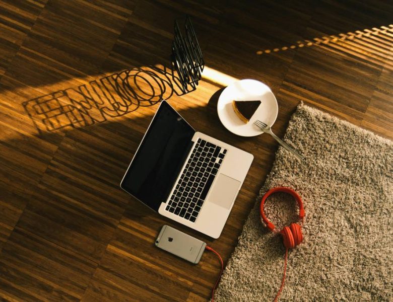 Comment poser facilement une lame PVC clipsable à sous-couche